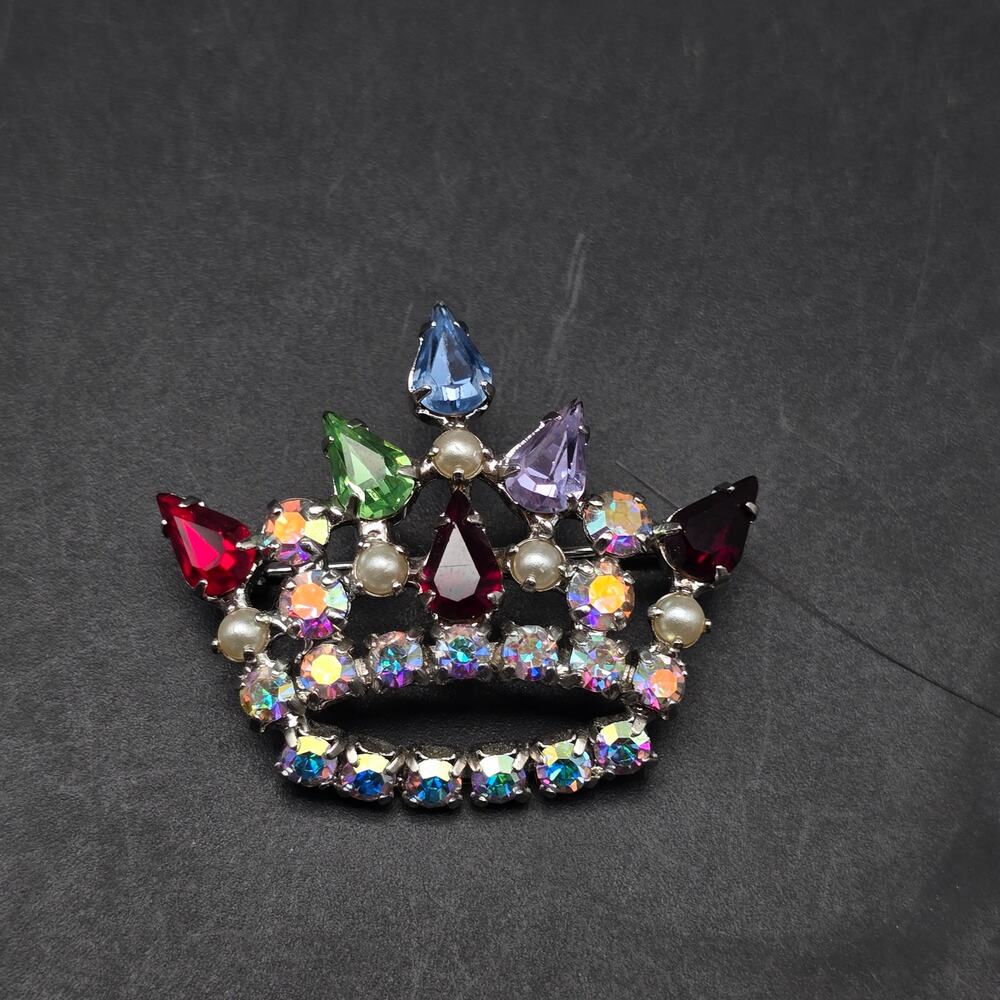 B. David Rhinestone Crown Brooch Glow UV Vintage Jewelry